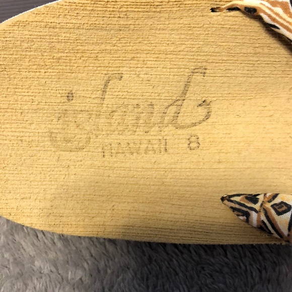 Sandals - Picture 4 of 4